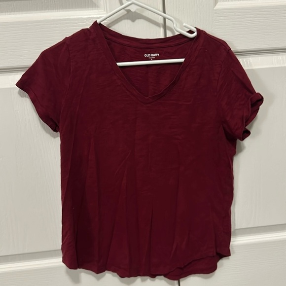 Old Navy Tops - Old navy everyday red t-shirt  size medium